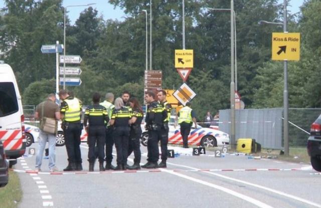 Furgone Su Folla Olanda