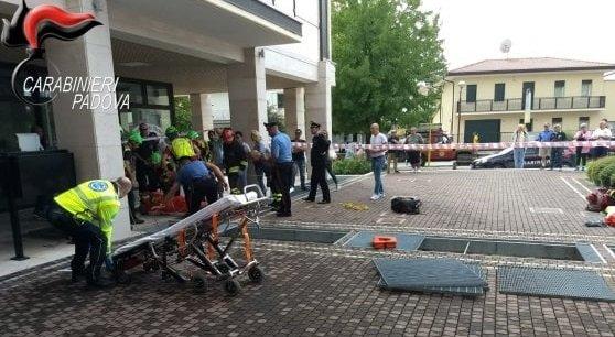 Caduto In Un Tombino