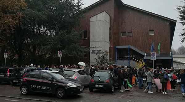 Floriani Corteo Manifestazione Carabinieri