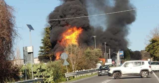 Incendio Salaria Distributore