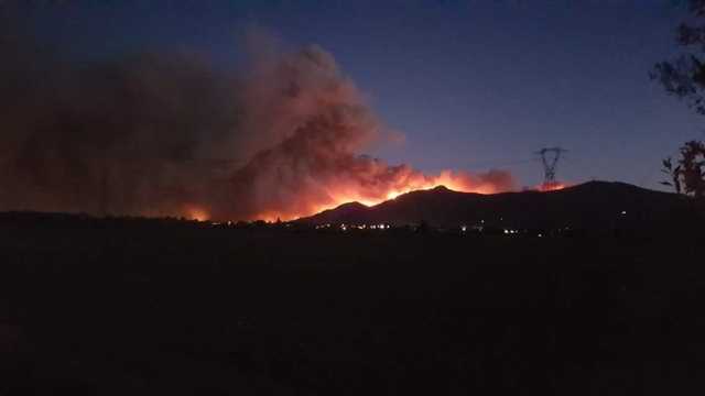 Monte Serra Incendio Notte