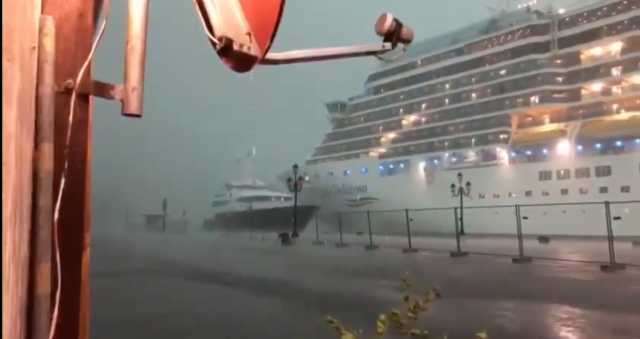 Crociera Contro Yacht