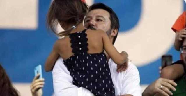 Salvini Bambina Bibbiano