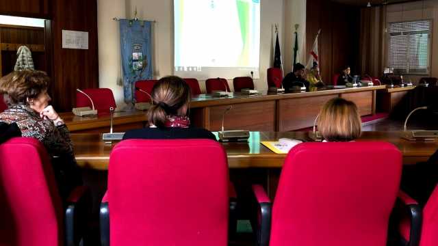 SantAntioco Riunione Al Comune