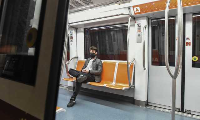 Mascherine Metro Roma