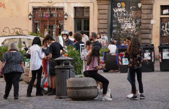 Piazza Movida Fase 2