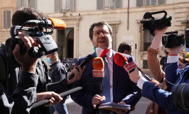 Salvini Con Mascherina