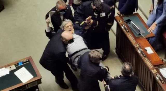 Sgarbi Portato Via Di Peso