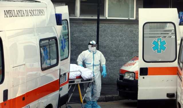 Ambulanza Barella Covid