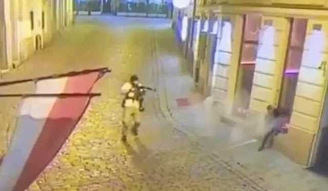 Spari Fuoco Attentatore Vienna