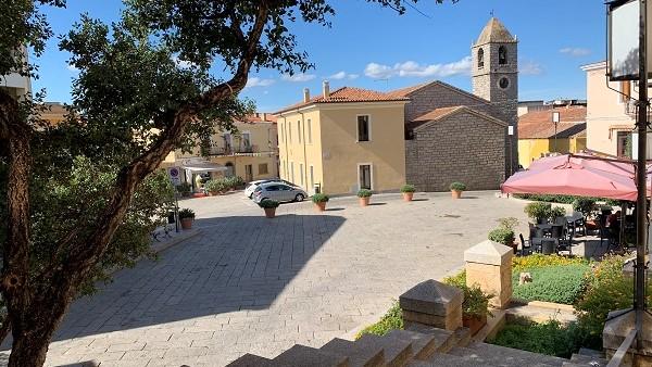 Arzachena Centro Storico Piazza Risorgimento 11web