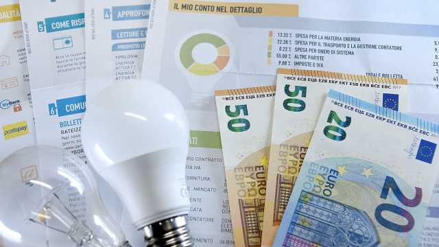 Imagoeconomica 1616335