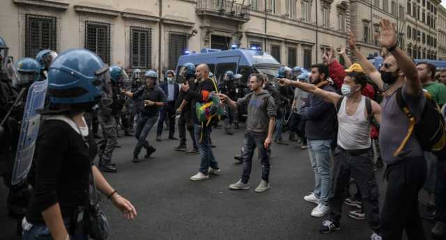 Forza Nuova Assalti Polizia