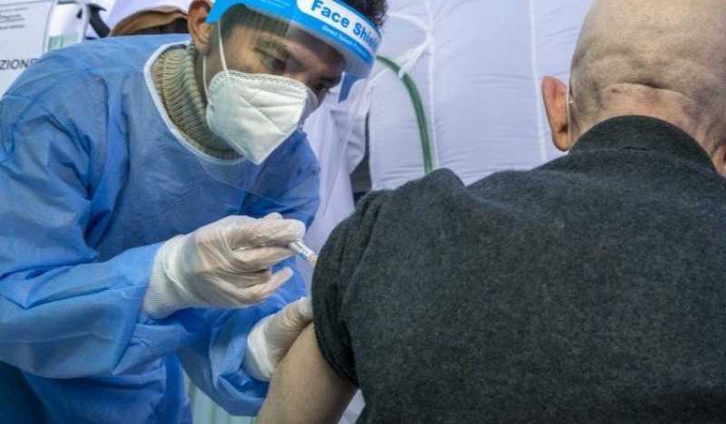 Imagoeconomica 1496159 990x440