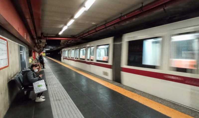 metro milano mascherine