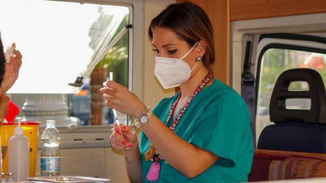 Vaccini, la Sardegna corre