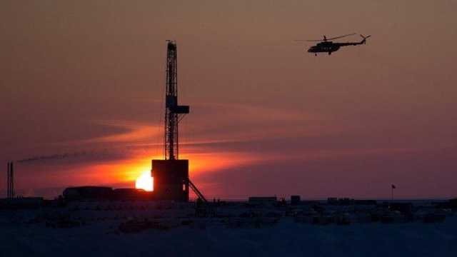 Crisi Ucraina, aumenta anche il prezzo del petrolio