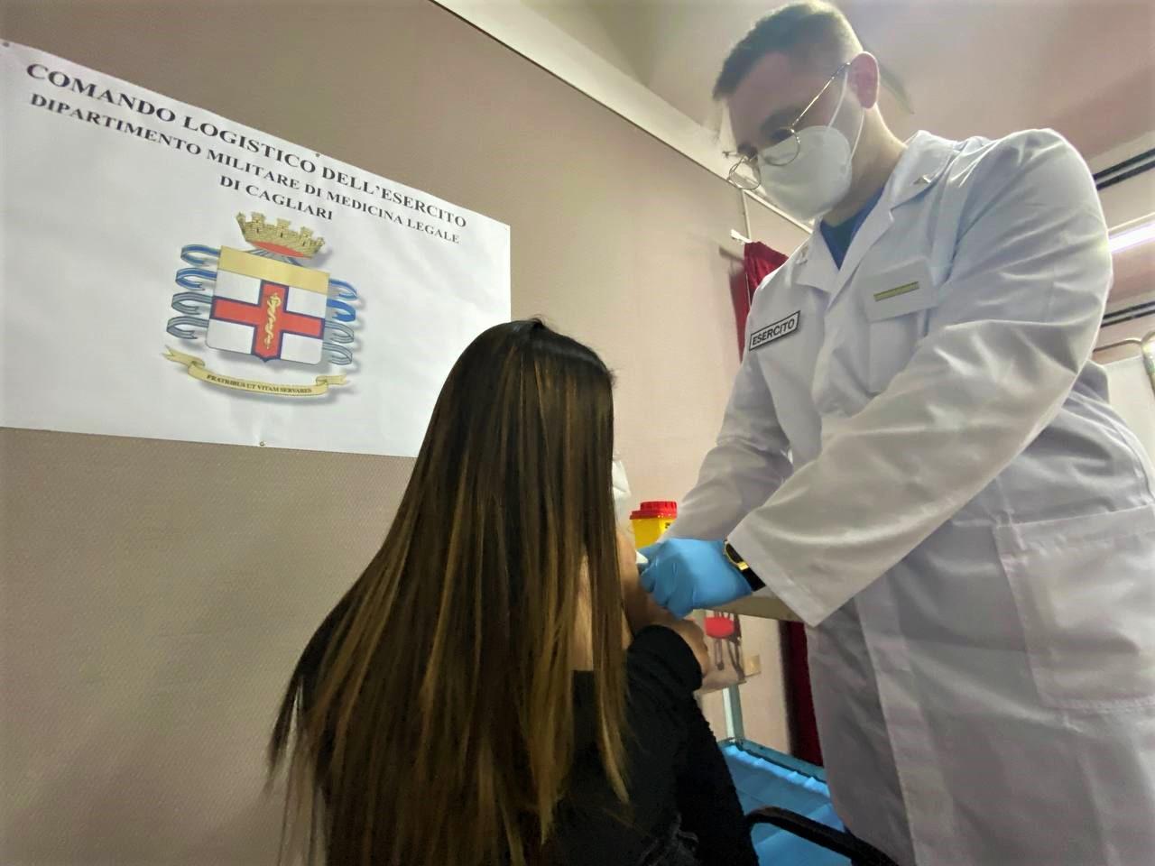Vaccini all'ex Ospedale militare 