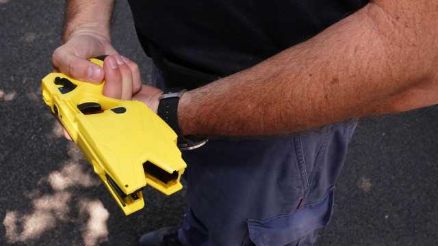 La Lega chiede il Taser per la polizia penitenziaria