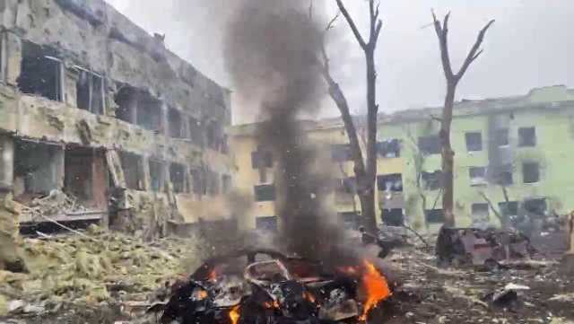 Bombardato  l'ospedale pediatrico di Mariupol