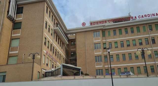 L'ospedale dove è ricoverata la giovane 