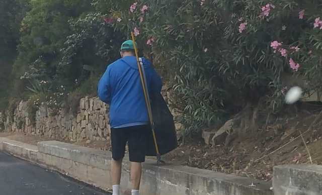 Villasimius Pulisce Rifiuti