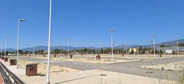 Larea Del Nuovo Mercato Di Flumini