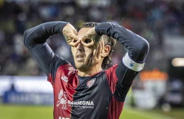 L'esultanza di Nicolas Viola dopo la rete in Cagliari-Torino | Foto Valerio Spano
