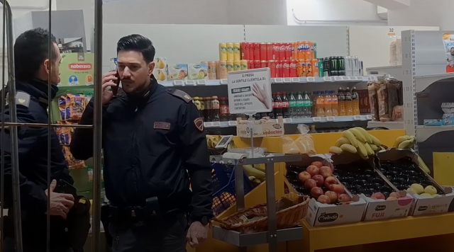 Gli agenti sul posto (Foto TeleregioneLive)