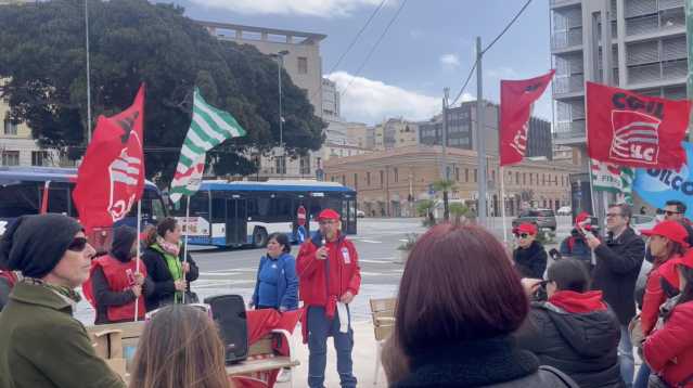 Sciopero Piazza Vittime Moby Prince