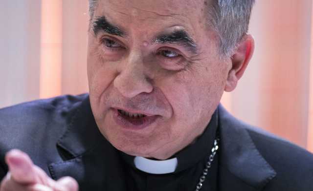 Cardinale Becciu Foto