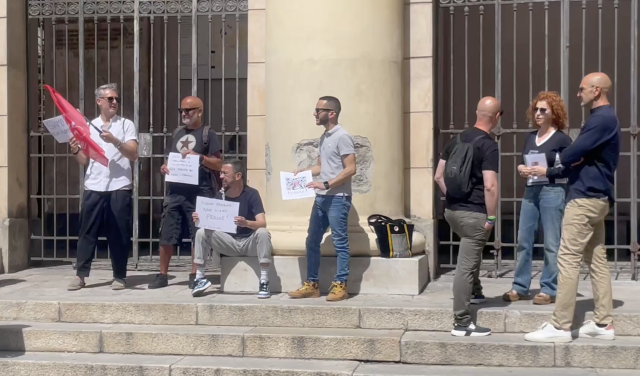 Sit In Lila Ospedale San Giovanni Di Dio A Cagliari