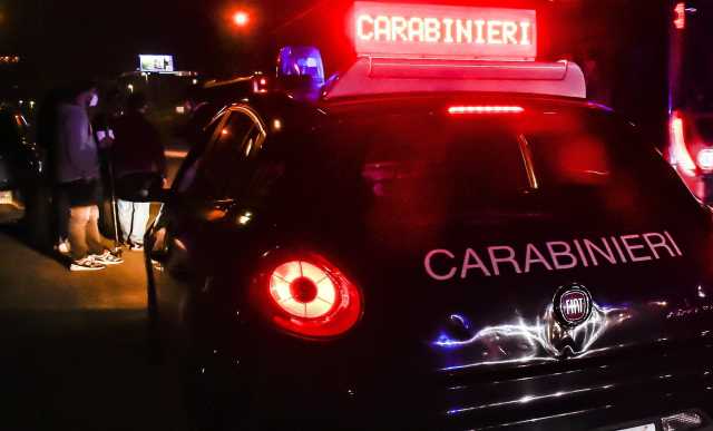 Carabinieri Auto Notte
