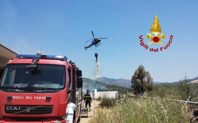 Incendio Campagne Di Irgoli