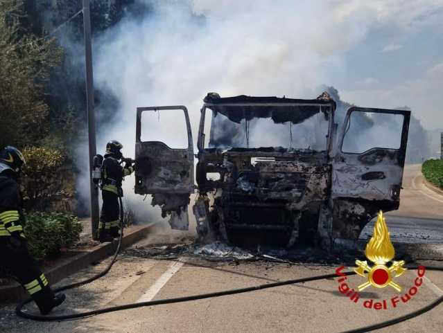 Olbia Incendio Furgone