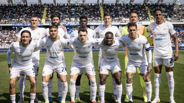 Photo 5915656167466584504 Y