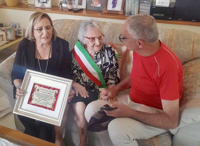 Centenaria Nina Bellisai