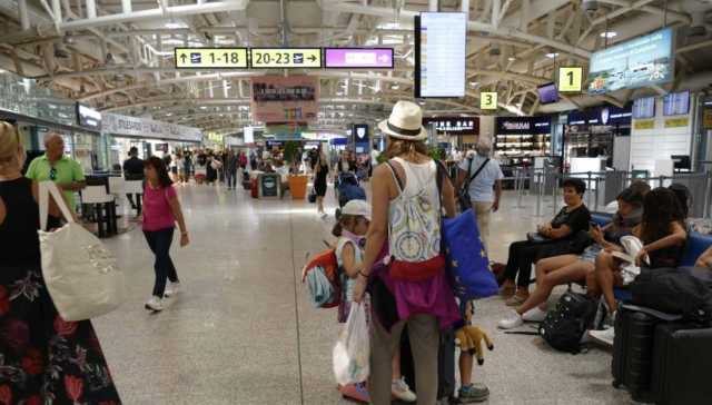 Aeroporto Elmas Passeggeri Estate