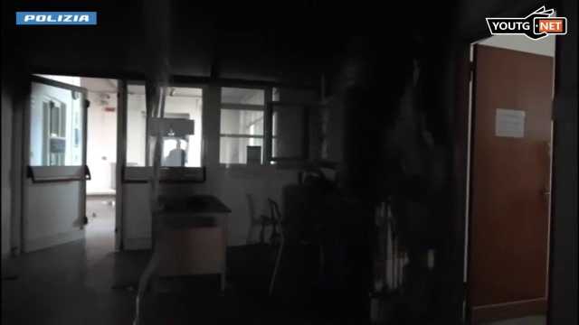 Photo 5913473843043879885 Y