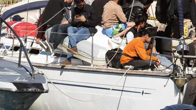 Imagoeconomica 2188825