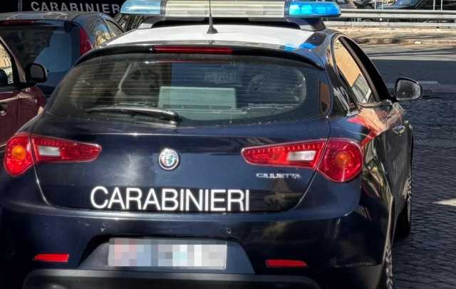 Carabinieri Dietro 4