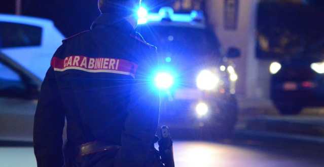 Carabinieri Posto Di Blocco Auto Controlli