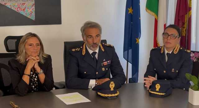 Photo 5789835134893755419 Y