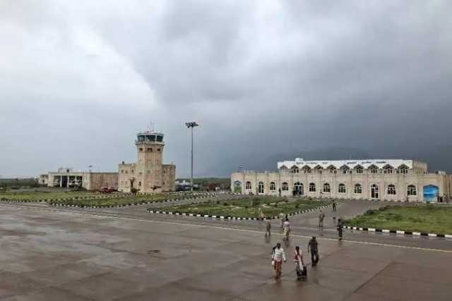 Centinaia di turisti (anche italiani) bloccati in Yemen: via domani ai rimpatri