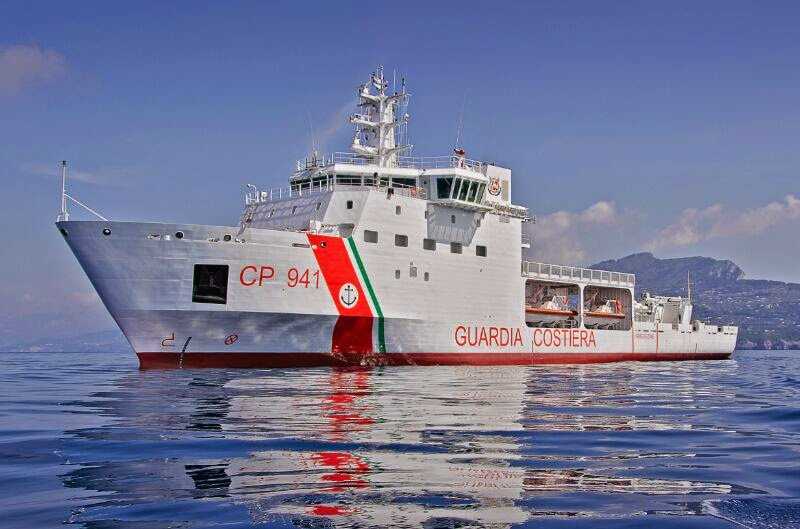 Nave-Diciotti-Guardia-Costiera