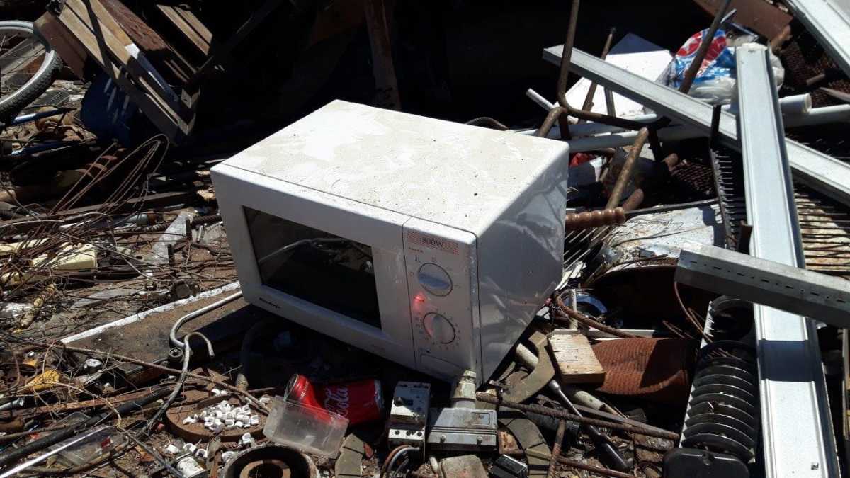 Rifiuti-industriali-contaminati-3