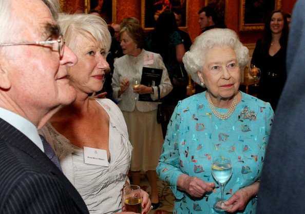 HelenMirrenQueenElizabethIIQueenElizabeth-Cc-4HDtqabl