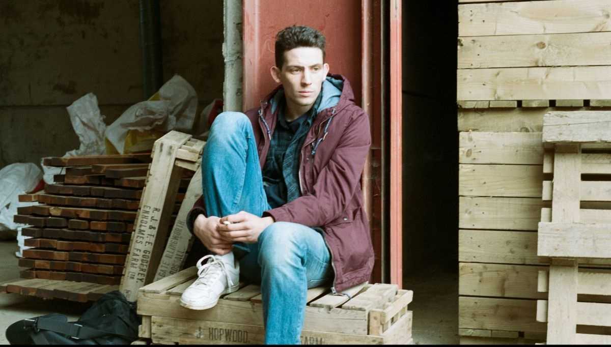 Uno-sguardo-normale-2