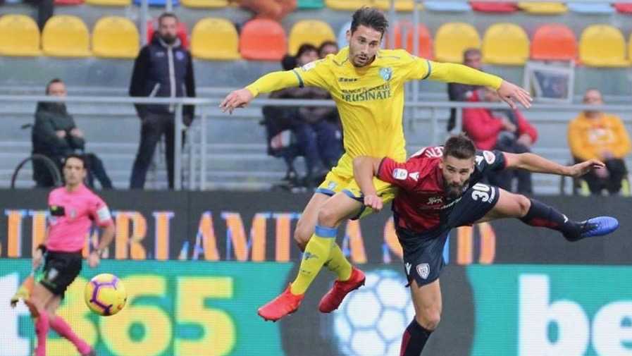 frosinone-cagliari-pavoletti