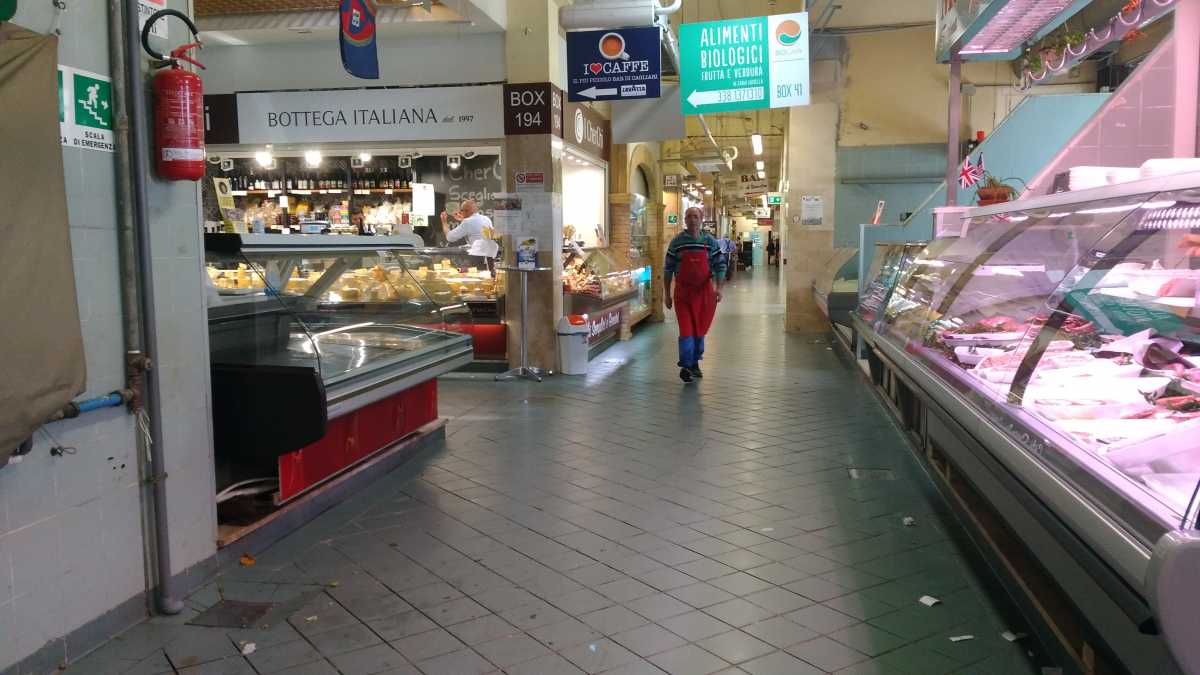 Mercato-San-Benedetto-2